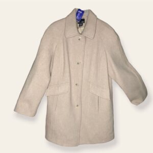 abrigo de lana color beige