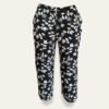 Pantalon capri floreado en negro Pantalon capri j jill mujer
