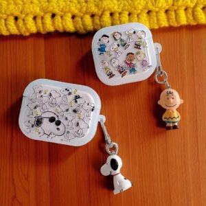 Estuche protector AirPods 4 semi translúcido Snoopy Joe Cool